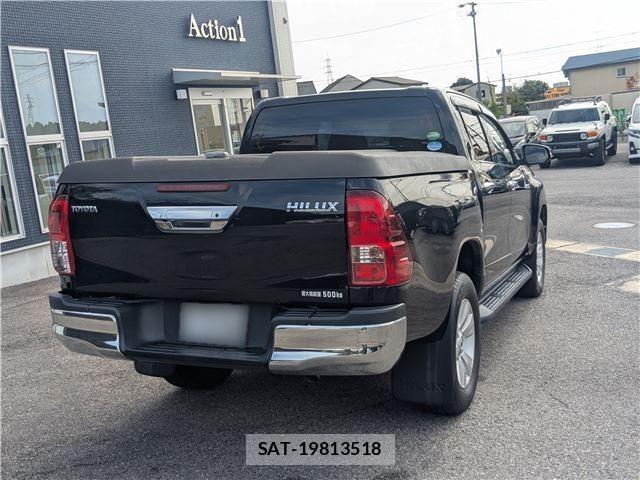 Toyota HILUX 2018-11 8874522-7