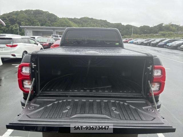 Toyota HILUX 2020-10 8874901-5