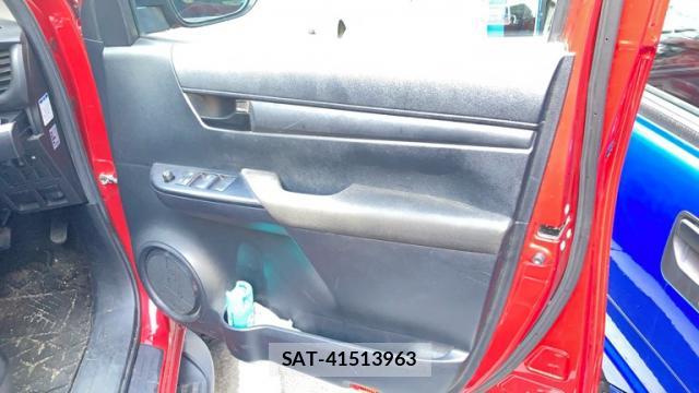Toyota HILUX 2018-09 8874975-10