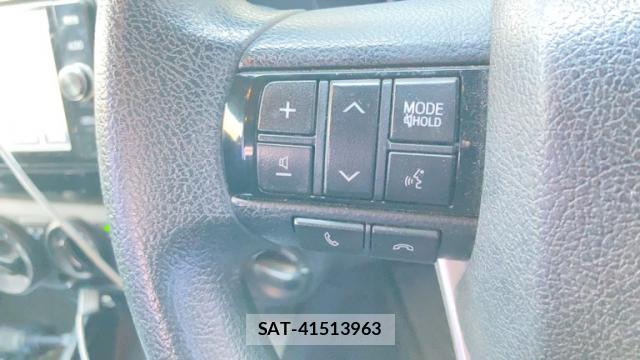 Toyota HILUX 2018-09 8874975-15