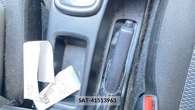Toyota HILUX 2018-09 8874975-18