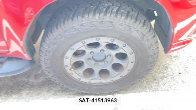 Toyota HILUX 2018-09 8874975-2