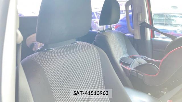 Toyota HILUX 2018-09 8874975-8