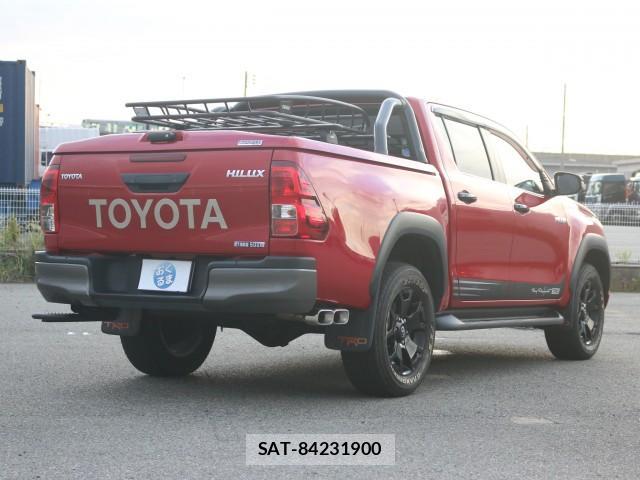 Toyota HILUX 2020-01 8875049-13