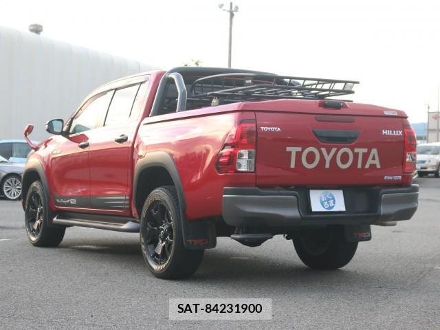 Toyota HILUX 2020-01 8875049-14