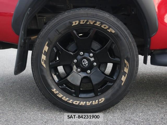 Toyota HILUX 2020-01 8875049-19