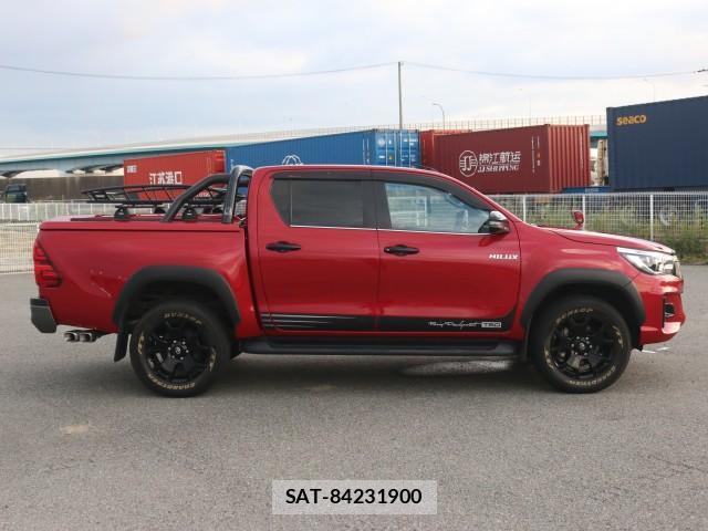 Toyota HILUX 2020-01 8875049-3
