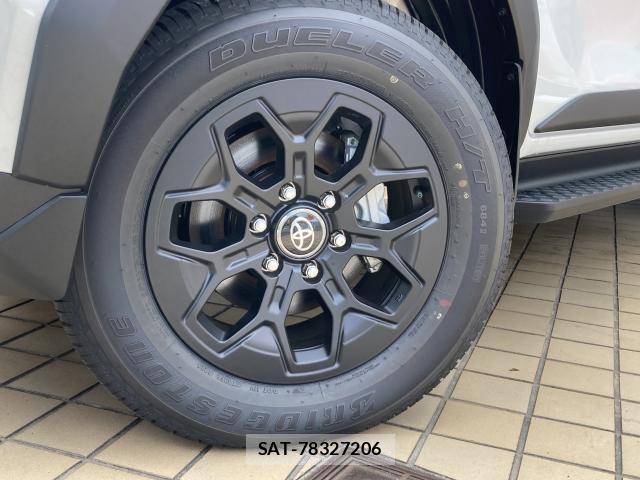 Toyota HILUX 2026-08 8875475-13