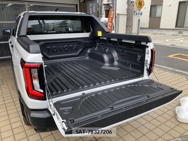 Toyota HILUX 2026-08 8875475-15