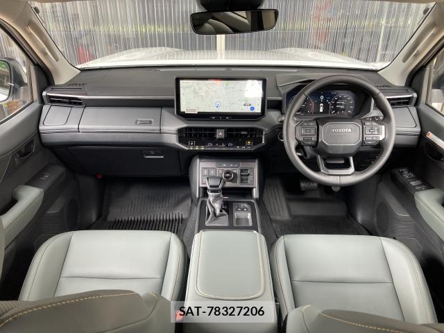 Toyota HILUX 2026-08 8875475-2