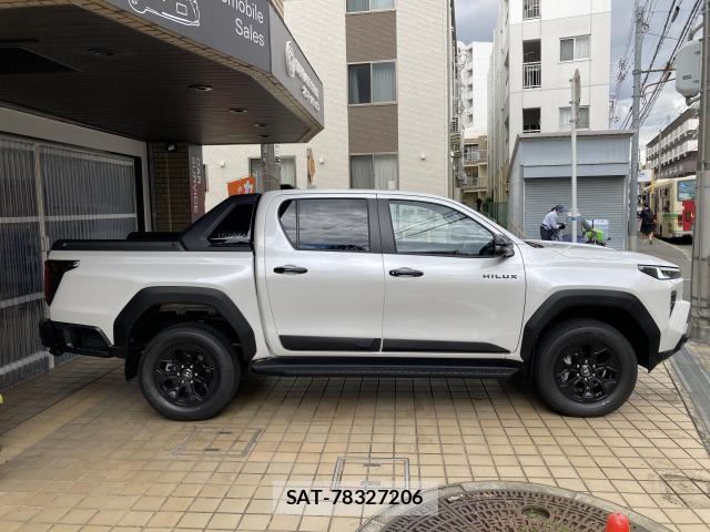 Toyota HILUX 2026-08 8875475-7