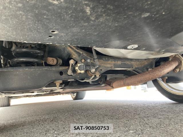 Lexus HS 2009-10 8873409-10