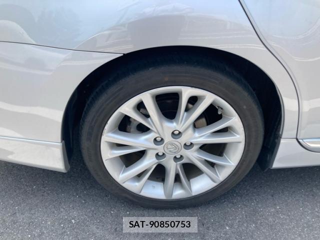 Lexus HS 2009-10 8873409-5