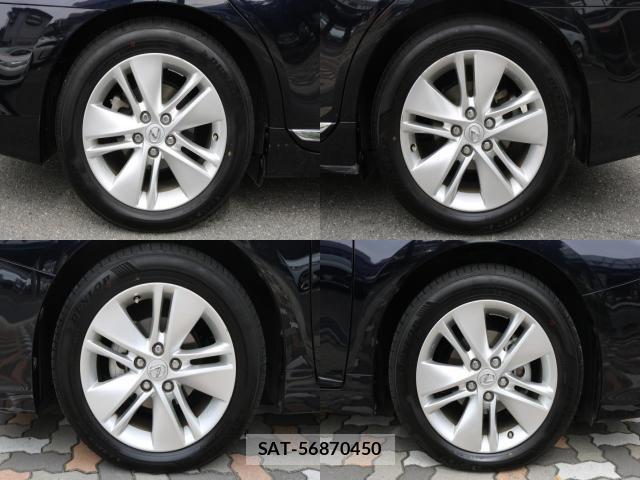 Lexus HS 2014-11 8874144-8