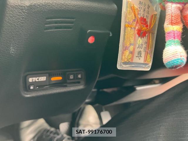 Honda INSIGHT 2019-07 8875023-15
