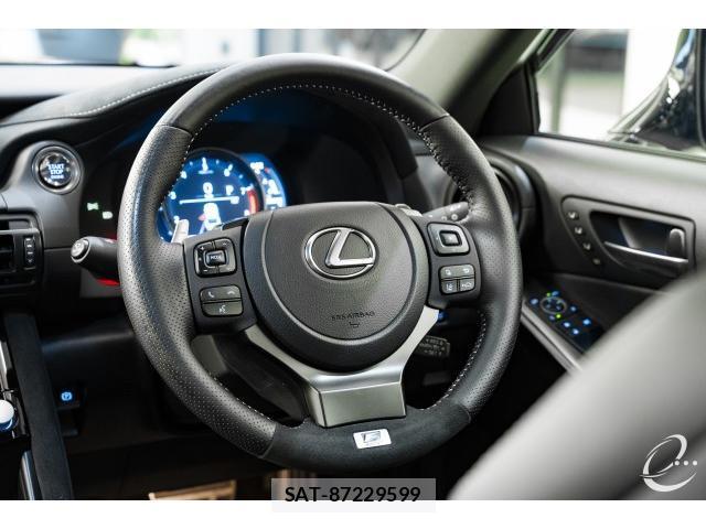 Lexus IS 2023-08 8872805-13