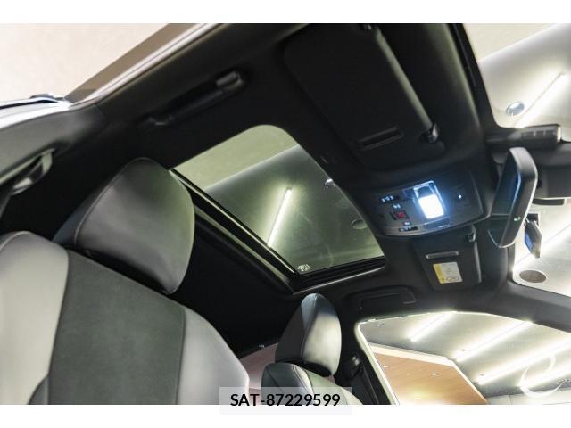 Lexus IS 2023-08 8872805-4
