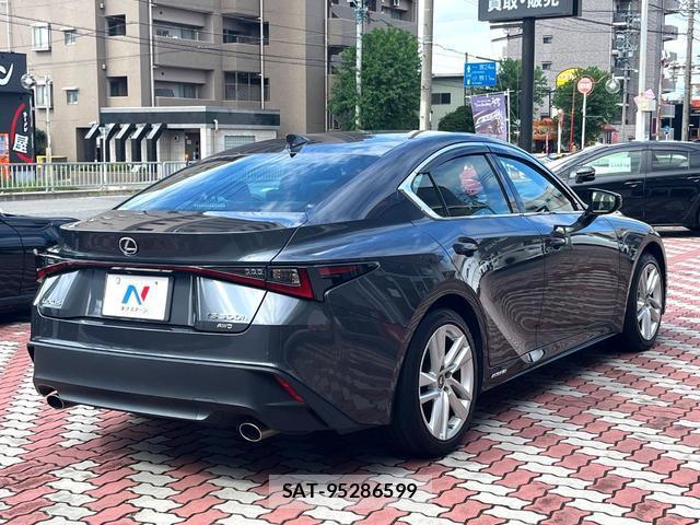 Lexus IS 2021-02 8873274-15