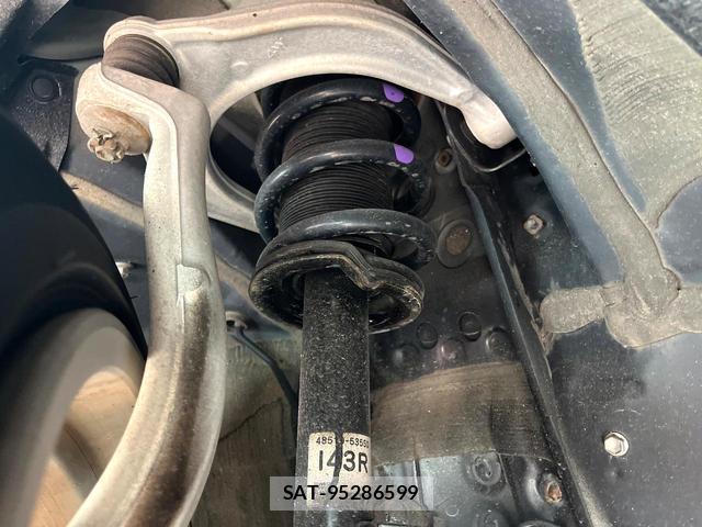Lexus IS 2021-02 8873274-18