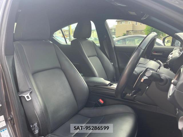 Lexus IS 2021-02 8873274-9