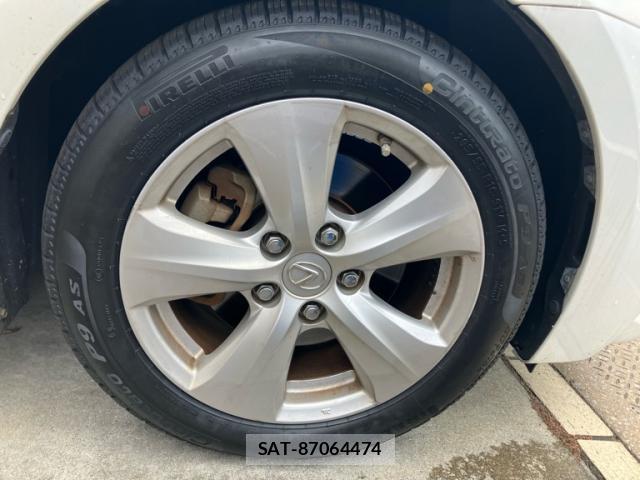 Lexus IS 2015-01 8873434-3