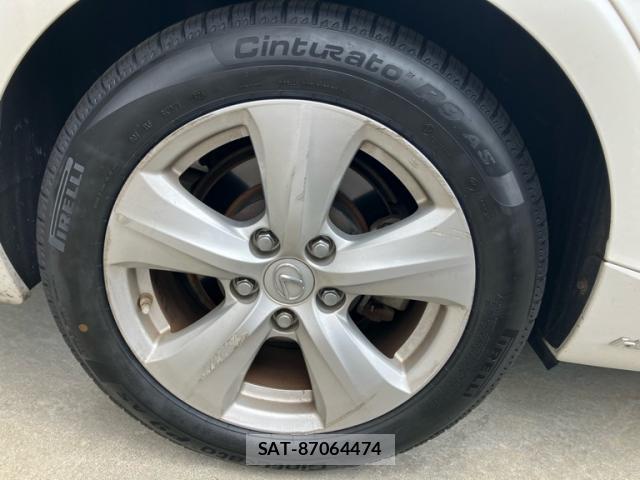 Lexus IS 2015-01 8873434-4
