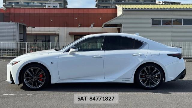 Lexus IS 2021-03 8874444-10