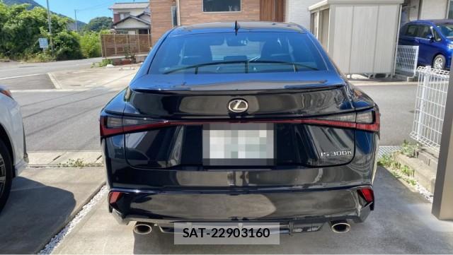 Lexus IS 2024-02 8874489-1