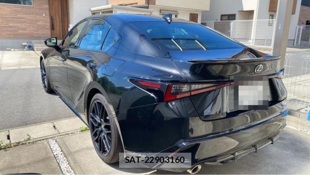 Lexus IS 2024-02 8874489-13
