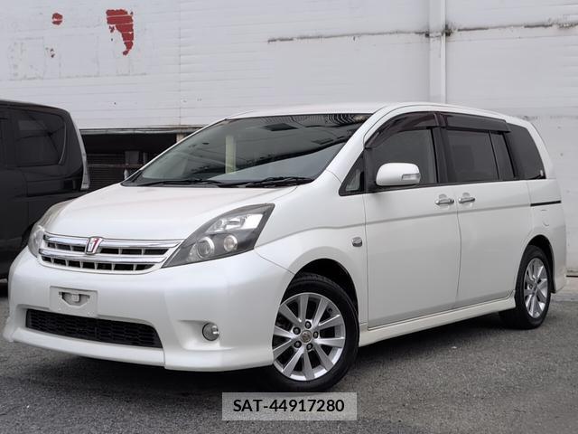 Toyota ISIS 2009-12 8872998-13