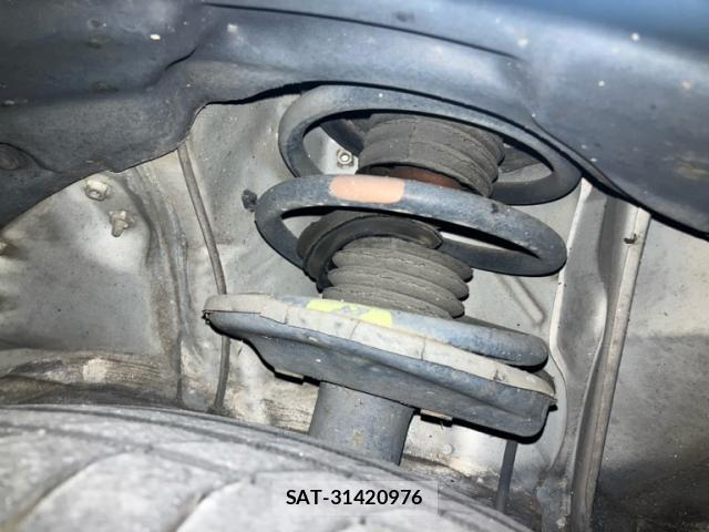Toyota ISIS 2006-03 8873092-13