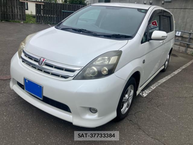 Toyota ISIS 2009-10 8873327-2