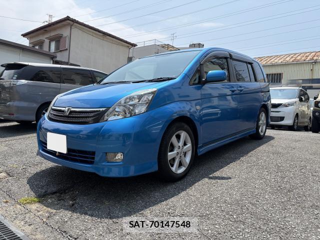 Toyota ISIS 2005-02 8875839-14