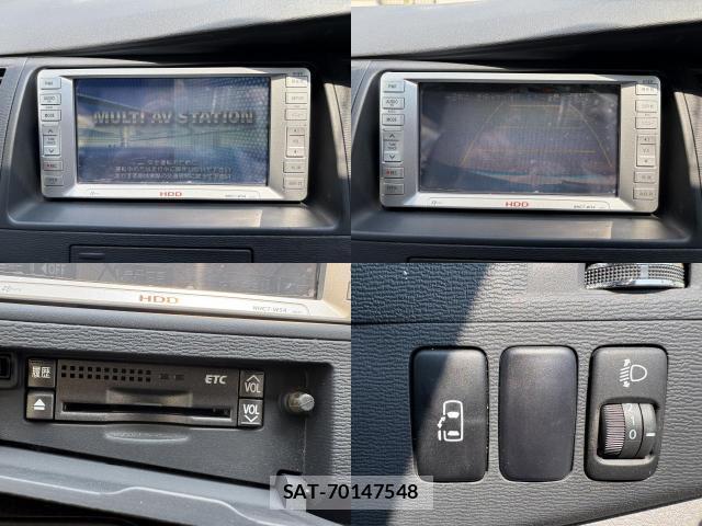 Toyota ISIS 2005-02 8875839-4