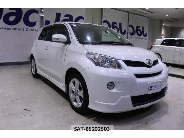 Toyota IST 2007-11 8875366-10