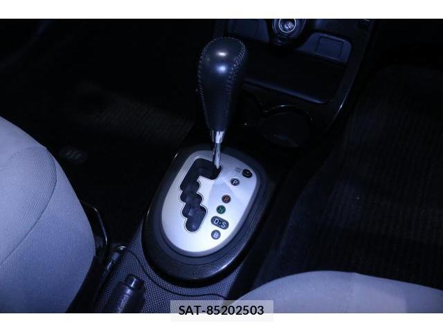 Toyota IST 2007-11 8875366-15