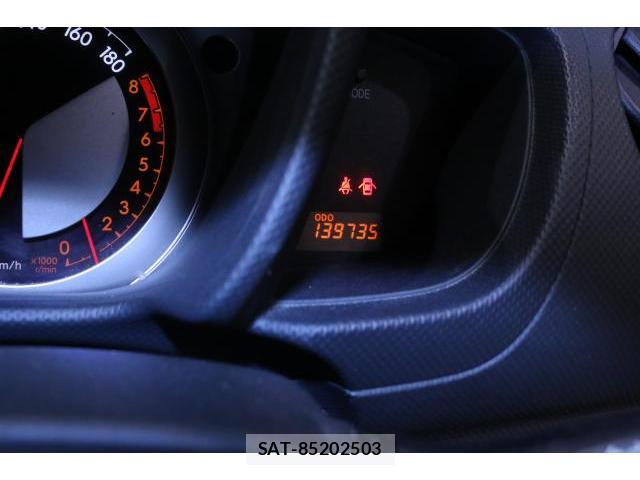 Toyota IST 2007-11 8875366-17