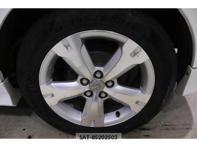 Toyota IST 2007-11 8875366-19