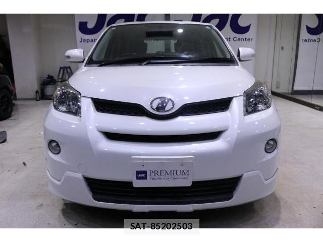 Toyota IST 2007-11 8875366-9