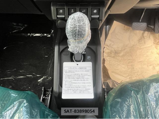 Suzuki JIMNY 2025-06 8875834-15