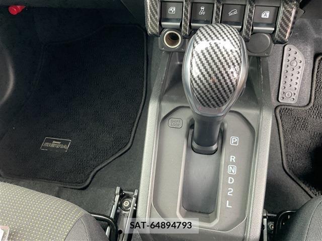 Suzuki JIMNY SIERRA 2024-11 8872744-13