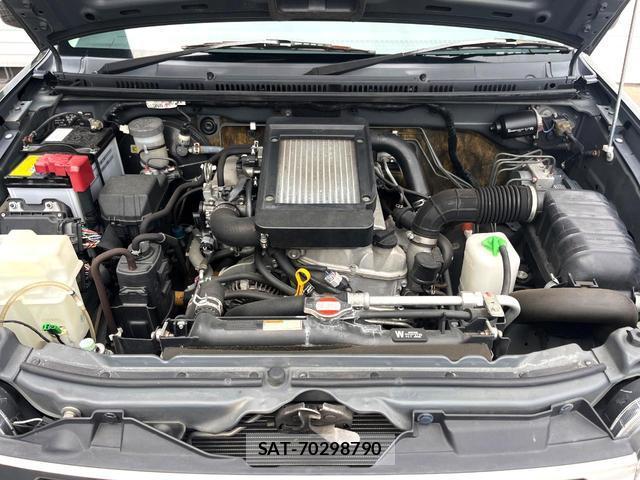 Suzuki JIMNY 2016-11 8873989-16