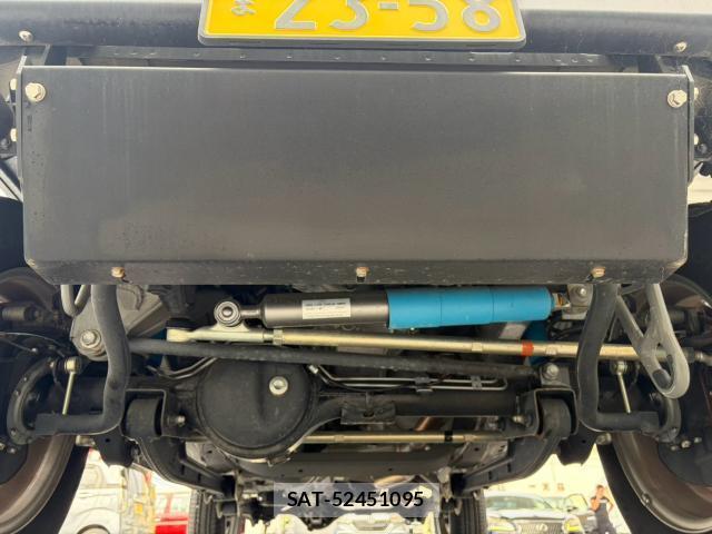 Suzuki JIMNY 2023-11 8874351-19