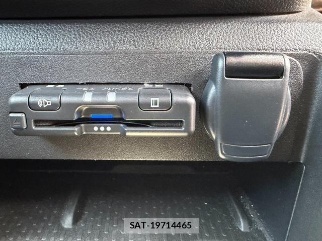 Renault KANGOO 2023-06 8874310-12