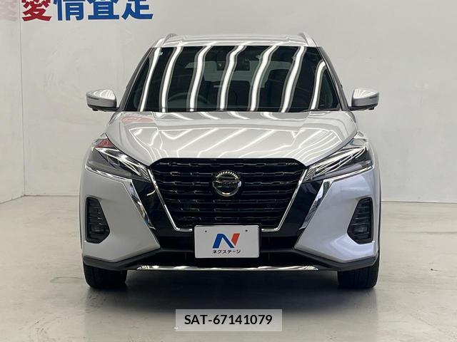 Nissan KICKS 2020-08 8874678-13