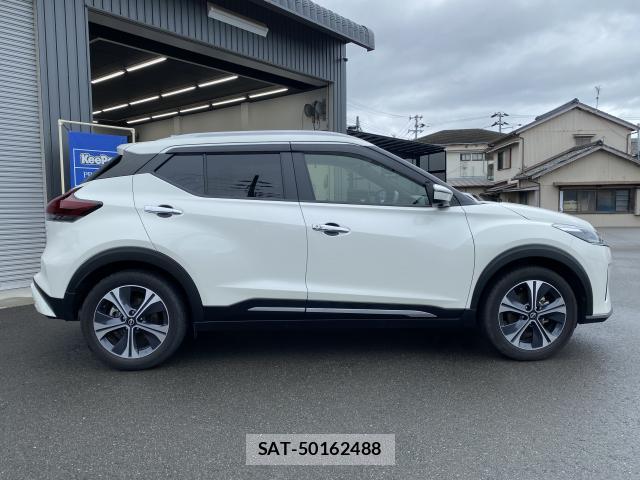 Nissan KIX 2025-03 8873809-16