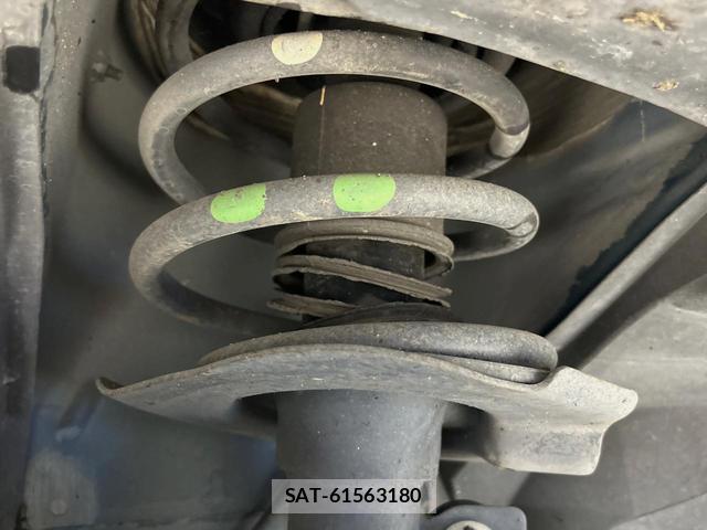 Nissan LAFESTA 2011-12 8875658-17