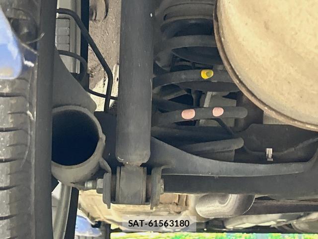 Nissan LAFESTA 2011-12 8875658-18