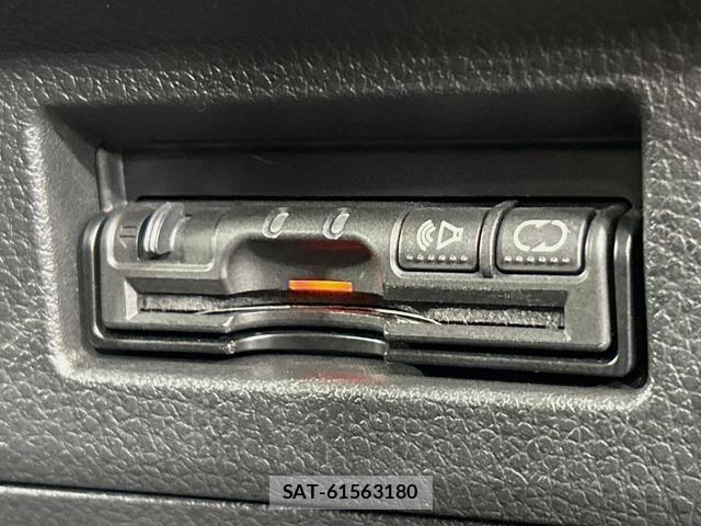 Nissan LAFESTA 2011-12 8875658-6