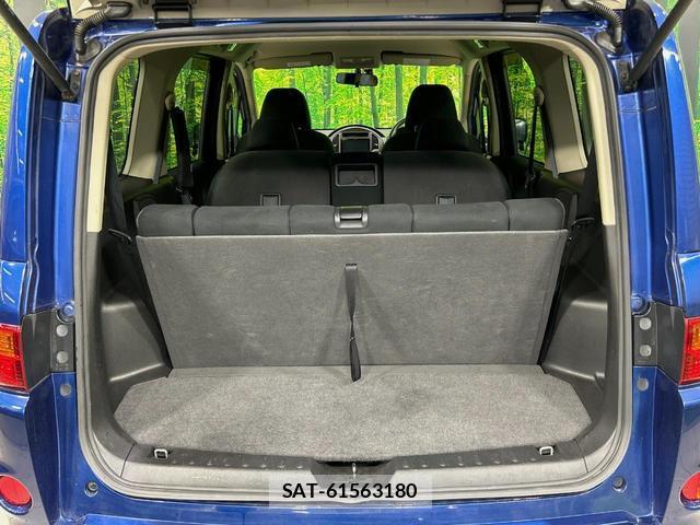 Nissan LAFESTA 2011-12 8875658-8